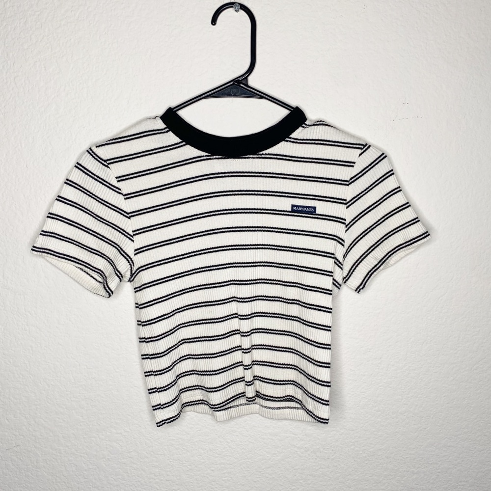 Preppy striped white and black tee